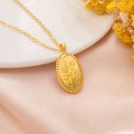 Personalised Retro Birth Flower Bouquet Oval Pendant Necklace Dainty Engraved Jewellery Birthday Anniversary Mother's Day Gift for Women
