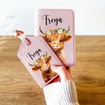 Étiquette de Bagage ou Porte-Passeport Personnalisé avec Nom Accessoire de Voyage en Cuir Cadeau Anniversaire pour Amoureux de Vache Highland