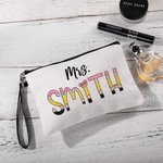 Gepersonaliseerde kleurrijke potlood-geïnspireerde Fun Letter Linnen Wristlet Make-up tas met naam Terug naar school Waardering Gift voor leerkracht