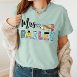 Personalised Happy First Day of School 100% Cotton Name T-shirt with Cute Pencil Apple Design Teacher's Day Back To School Gift for Teacher