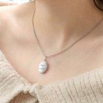 Collier Personnalisé avec Photo et Nom Bijou Forme Coffret Cadeau Commémoratif pour Femme