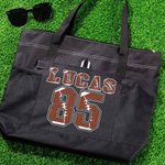 Gepersonaliseerde grote draagtas in voetbalstijl met naam Cadeau voor sportliefhebber