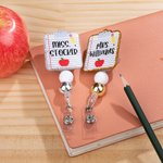 Gepersonaliseerde Glitter Clipboard Pencil Apple ontwerp intrekbare kralen acryl Badge Reel met naam terug naar school Waardering Gift voor leraar