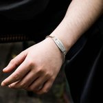 Bracelet d'Alerte Médicale Unisexe Personnalisé en Acier Inoxydable avec Messages Gravés Cadeau d'Anniversaire pour Famille