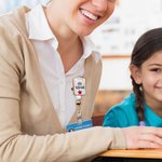 Gepersonaliseerde Glitter Clipboard Pencil Apple ontwerp intrekbare kralen acryl Badge Reel met naam terug naar school Waardering Gift voor leraar