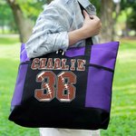 Gepersonaliseerde grote draagtas in voetbalstijl met naam Cadeau voor sportliefhebber