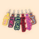 Portachiavi personalizzato in pelle con nome ricamato perfetto per zaini o accessorio per borse da viaggio regalo di compleanno per famiglia e amici