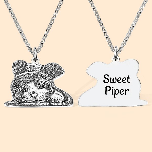 Pet Photo Necklace/Keychain | Callie