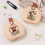 Kit de Costura Personalizado Portátil Highland Cow Sunflower Caja de Almacenaje con Nombre Herramientas de Costura Suministros Regalo para Sastre