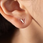 Boucles d'Oreilles Minimalistes Personnalisés avec Initiale Cadeau Anniversaire Noël pour Femme