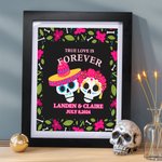 Gepersonaliseerd Mexicaans Bloemen Suikerschedelkader met Namen en Datum Huisdecoratie Dag van de Doden Huwelijksgeschenk voor Pasgetrouwd Paar