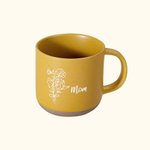 Tazza in ceramica con incisione personalizzata del bouquet di fiori di nascita con nome Regalo di compleanno per le donne