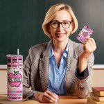 Personalisierte rosa Apple Pencil Food-Grade 20oz Skinny Tumbler und ID Badge Holder mit Namen Wertschätzung zurück zu Schule Geschenk für Lehrer
