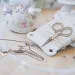 Personalised Vintage Tulip Scissors with Necklace Case Cross Stitch Supplies Birthday Gift for Sewing Enthusiast