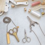 Personalised Vintage Tulip Scissors with Necklace Case Cross Stitch Supplies Birthday Gift for Sewing Enthusiast