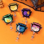 Henkilökohtainen Shaker Glitter Witch Cauldron Badge Reel ID haltija tekstillä Badge Buddy Nurse Week Halloween lahja lääketieteelliselle henkilökunna