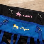 Support durable et personnalisé pour ventilateur de chèvre et de cheval avec nom et sangle ajustable pour ventilateur 20x20