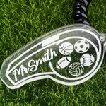 Personalisierte Fußball Basketball Volleyball Herz Design klar Acryl Pfeife Schlüsselanhänger mit Spirale Armband Anerkennung Sport Geschenk für PE Co