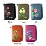 Poche de Cahier en Cuir Personnalisée avec Nom et Fleur de Naissance Carnet Offert Accessoires de Voyage Cadeau Anniversaire pour Amoureux du Voyage