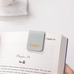 Signet Magnétique en Cuir Minimaliste Personnalisé avec Nom Gravé Cadeau Anniversaire Fin d'Études Rentrée Scolaire pour Amoureux de Lecture