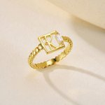 Personalisierter Minimalistischer Zierlicher Initiale-Ring mit Geburtsstein Jahrestag Geburtstag Geschenk für Damen