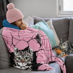 Personalisierte Frecher Hund- und Katze-im-Loch Decke mit 1-3 Namen Geburtstag Weihnachten Geschenk für Familie Kinder Tierliebhaber