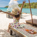 Henkilökohtainen ylimitoitettu ylisuuri nopea kuivaus Y2K-tyylinen rantapyyhe, jossa on nimi kesällä Travel Essentials syntymäpäivälahja naisille