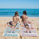 Henkilökohtainen ylimitoitettu ylisuuri nopea kuivaus Y2K-tyylinen rantapyyhe, jossa on nimi kesällä Travel Essentials syntymäpäivälahja naisille