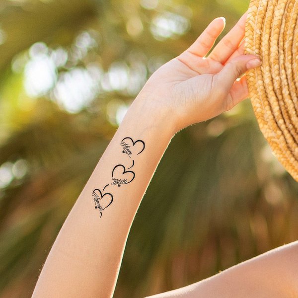 Personalisierter Ungiftiger Wasserfester Temporärer Tattoo-Aufkleber mit 1-5 Herzen und Namen 3er Set Party Jahrestag Geschenk für Familie Freunde
