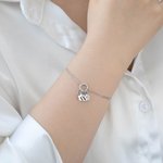 Personalized Dainty 1-5 Paw Print Charm Twisted Circle Bracelet with Initial Dog Cat Mom Jewellery Birthday Memorial Gift for Women