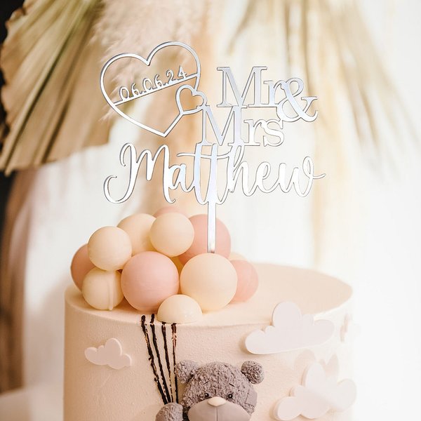 Personalised Mr and Mrs Heart Acrylic Wedding Cake Topper with Name and Date Wedding Anniversary Gift for Bride Groom