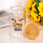 Personalisierte Geburt Blume Hochland Kuh Design 20oz gefrostet klar können Glas mit Namen und Stroh Geburtstag Geschenk für Highland Cow Lovers