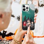 Funda personalizada de bruja, vampiro, murciélago y calabaza para iPhone con 1-6 nombres de niño, regalo de cumpleaños y Halloween para la familia