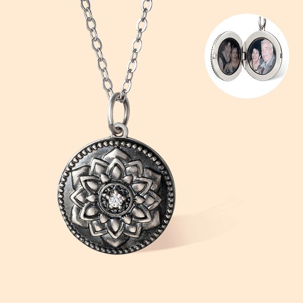 Sunflower Photo Locket Necklace for Woman