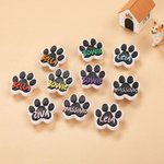 Étiquettes pour Chaussures Clog Personnalisées avec Nom en Impression 3D Set de 2 Décorations de Patte Cadeau Anniversaire pour Amoureux de Chien