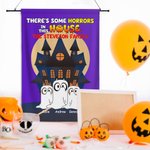 Drapeau de Jardin Personnalisé avec Titre 1-6 Fantômes de Chien et Noms Décoration Mignonne de Jardin Cadeau Fête Halloween pour Famille