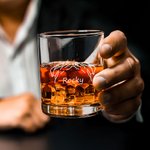 Bicchieri da whisky Bourbon personalizzati da 1 a 6 orecchie di animale con nome inciso al laser Regalo di compleanno per la festa del papà per gli am