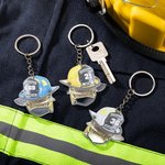 Porte-clés personnalisé en acrylique pour casque de pompier avec numéro de grade et nom Ornement de voiture amusant Cadeau d'anniversaire et de remerc