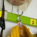 Porte-clés personnalisé en acrylique pour casque de pompier avec numéro de grade et nom Ornement de voiture amusant Cadeau d'anniversaire et de remerc