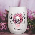 Gepersonaliseerde Roze Bloemen Schedelvleermuizen Veelkleurig 12oz Naam Wijn Tumbler met Deksel en Rietje Halloween Cadeau voor Vrouwen Schedelliefheb