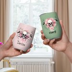 Gepersonaliseerde Roze Bloemen Schedelvleermuizen Veelkleurig 12oz Naam Wijn Tumbler met Deksel en Rietje Halloween Cadeau voor Vrouwen Schedelliefheb