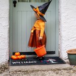 Personalized Horror Couple Skull Doormat with Name Non-slip Home Decor Day of the Halloween Housewarming Gift for Couple