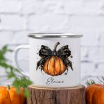 Tasse à café en émail 11oz avec nom, design de citrouille avec noeud, personnalisée, Halloween, saison effrayante, cadeau pour la famille et les amis.