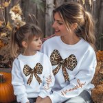 Felpa personalizzata Leopard Bow Fall Pumpkin Cross Kid Adult con nome e versi biblici Harvest Festival Thanksgiving Day Regalo per la famiglia