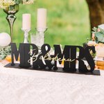 Personalized Mr and Mrs Wood Wedding Table Sign with Mirror Acrylic Family Name Party Photo Prop Anniversary Wedding Gift for Couple