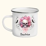 Taza esmaltada personalizada con nombre y calavera rosa murciélagos 11oz Regalo de Halloween para mujeres amantes de las calaveras