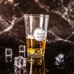 Personalisiertes Kreatives Bierglas mit Namen und Golfball 200–500 ml Foto Pint Glas Oktoberfest Geburtstag Geschenk für Bierliebhaber Golf-Fan