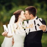 Personalized Mr and Mrs Wood Wedding Table Sign with Mirror Acrylic Family Name Party Photo Prop Anniversary Wedding Gift for Couple