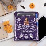 Gepersonaliseerd Gotisch Heks Ouija Bord Waterdichte Boekomslag met Ritssluiting en Zakje Halloween Verjaardagsgeschenk voor Leraar Boekenwurm Ouija L