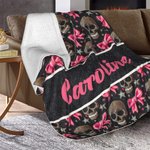 Personalisierte Gothic 3D Skulls Pink Coquette Bow Soft Throw Blanket mit Namen Home Decor Geburtstag Halloween Geschenk für Gothic-Enthusiasten